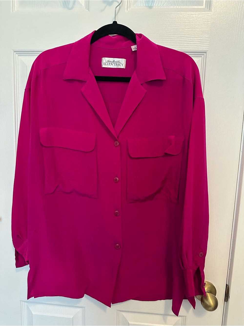 100% silk Ellen Tracy Women's Fuchsia Button-Front Blouse